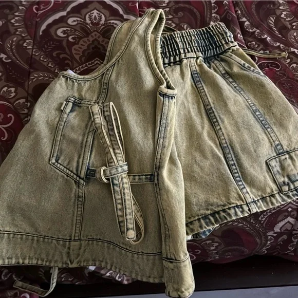 3.1 Phillip Lim Pineapple Denim Shorts NWT size S but can fit a M comfortably Women